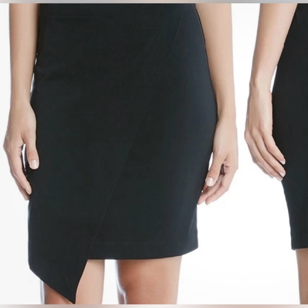 Karen Kane L51524 Black Stretch
Jersey Asymmetric Hem Mini Skirt Size
L. NWT